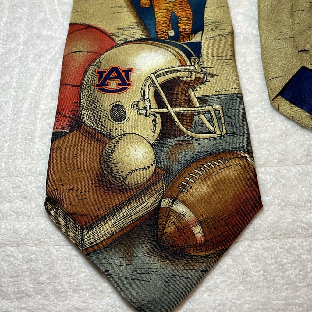 Auburn Tigers Vintage Nostalgia Men’s Tie 100% Silk